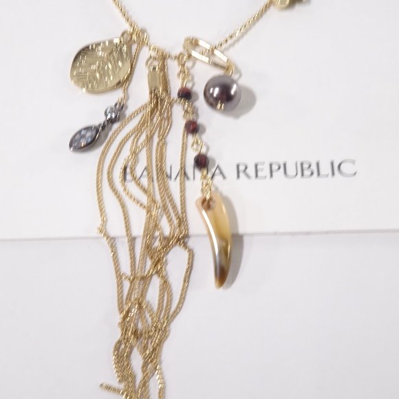 Banana Republic Horn Tassel Ball leaf Crystal Pendant Necklace NWT 49.50 - Picture 3 of 8